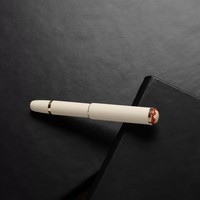 Фото Ручка-ролер Montblanc Heritage R and N Baby 128122